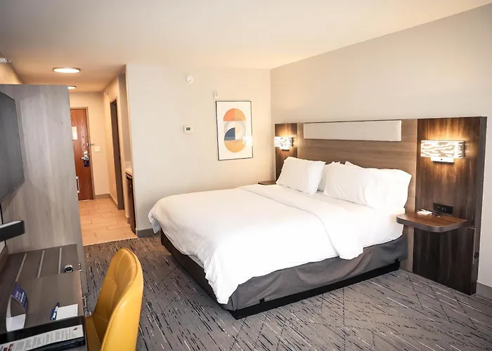 Express & By Ihg Hotel Douglas