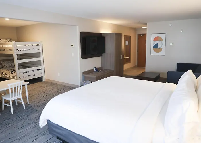 Hotel Express & By Ihg Douglas