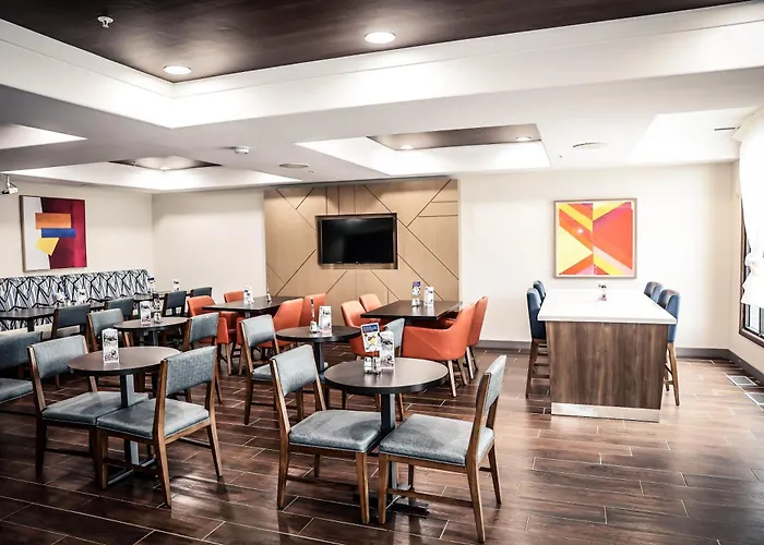 Express & By Ihg Hotel Douglas