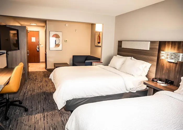 Express & By Ihg 3* Douglas