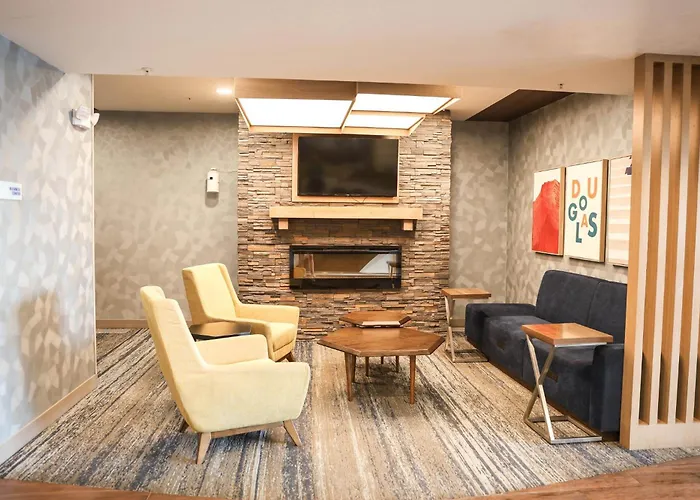 Hotel Express & By Ihg Douglas