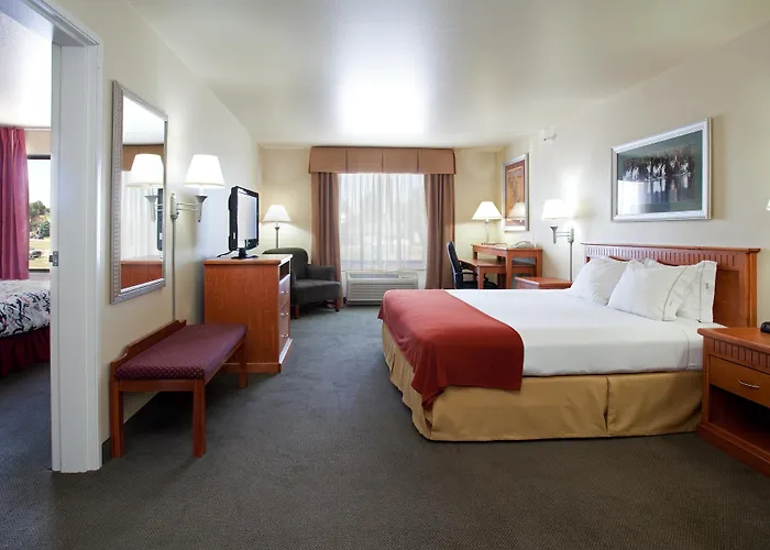 Express & By Ihg Hotel Douglas