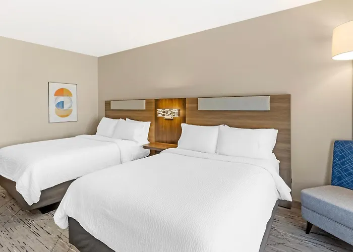 Hotel Express & By Ihg
